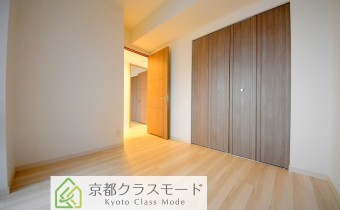 Room5