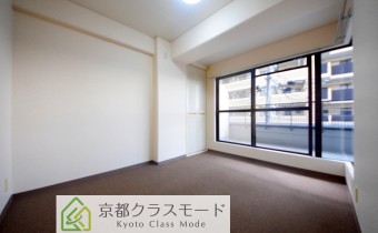 Room5
