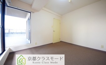 Room5