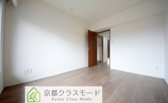 Room6