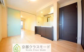 カウンターキッチンタイプのお洒落なお部屋です♪