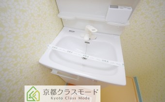 独立洗面台