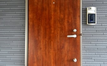 玄関ドア