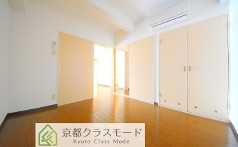 Room5