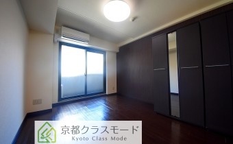 「街中」の「築浅」1DK♪お得なインターネット無料です♪