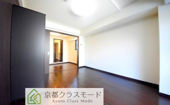 Room7.3