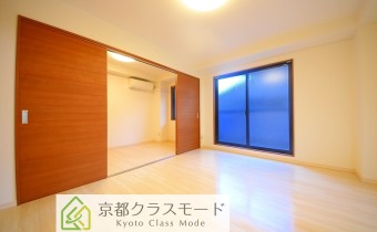 「街中」の「築浅」1LDK♪お得なインターネット無料です♪