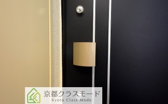 ダブルロックドア
