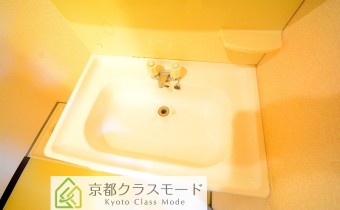 独立洗面台