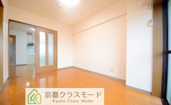 Room6