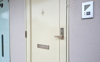 玄関ドア