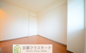 Room5