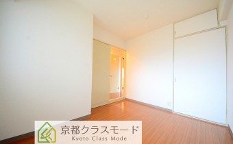 Room5