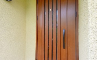 玄関ドア