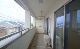 バルコニ－