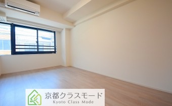 Room 8