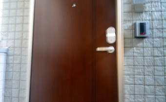 玄関ドア