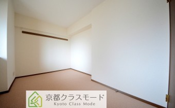 Room6