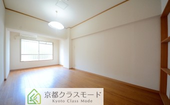Room8