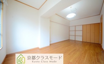 Room8
