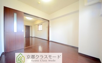 Room6