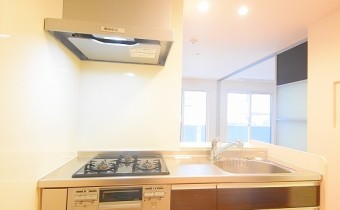 ※室内写真は同建物内の103号室のものです。