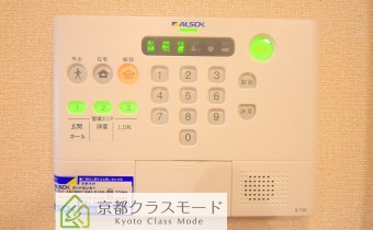 ※室内写真は同建物内の103号室のものです。