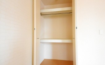 ※室内写真は同建物内の103号室のものです。