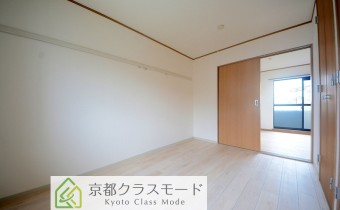 Room 6（玄関側）