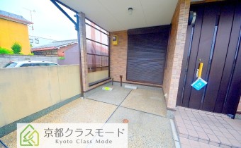 敷地内ガレージ