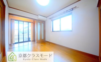 1F:　Room 6
