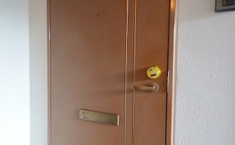 玄関ドア