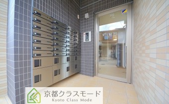 オートロック玄関＆宅配BOX