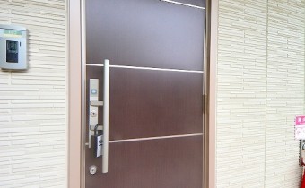玄関ドア