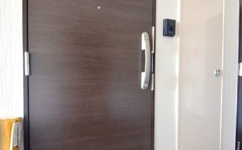 玄関ドア