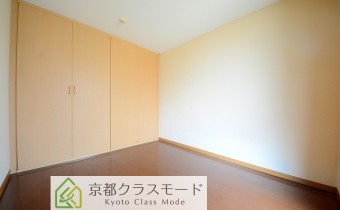Room5