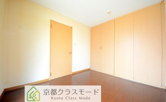 Room5