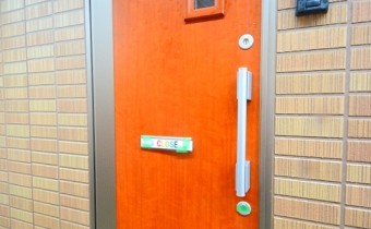 玄関ドア