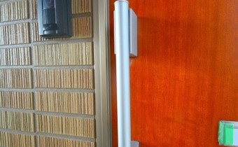 ダブルロックドア