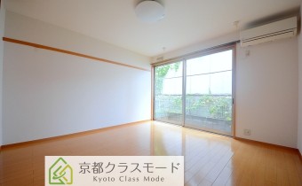 Room8