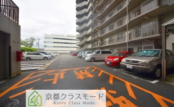 敷地内ガレージ