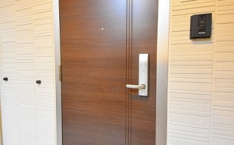 玄関ドア
