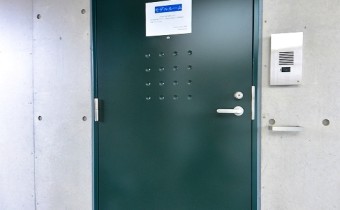 玄関ドア