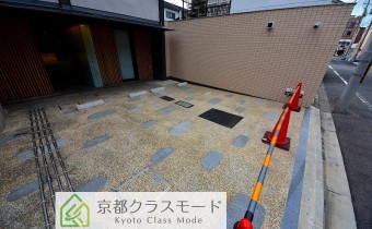 敷地内ガレージ