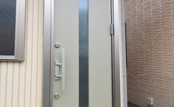 玄関ドア