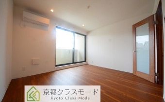 Room 8
