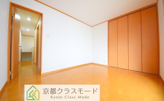 Room 6（庭側）