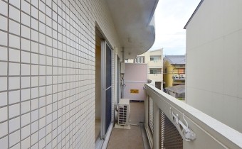 バルコニ－