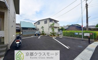 敷地内ガレージ