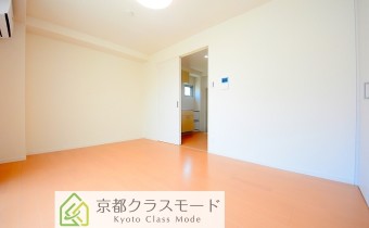Room7.3